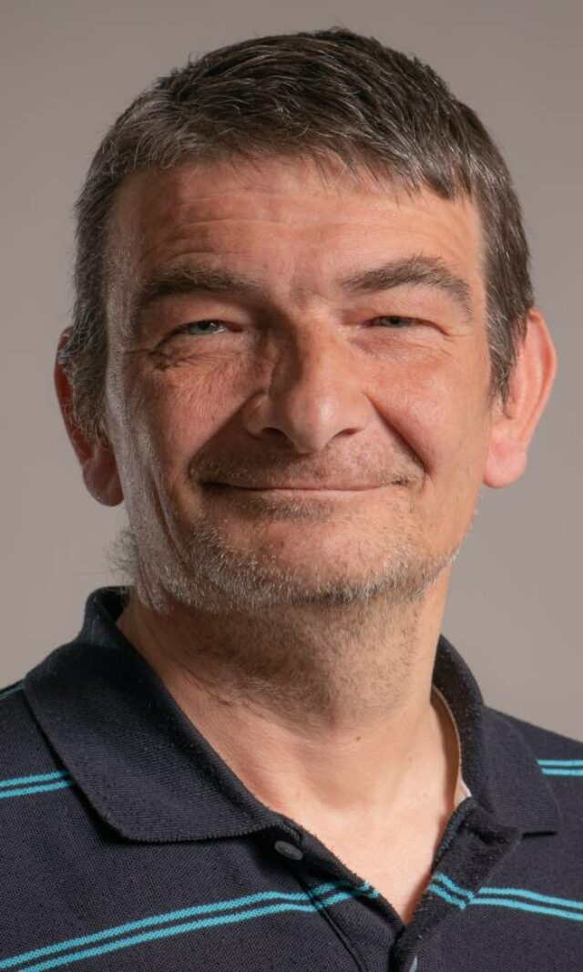 Robert ist gelernter Beton- und Stahlbauer. Foto: Mauricio Bustamante