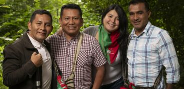 Gäste aus Kolumbien: Jaime Juspian (links im Bild) und drei weitere Mitglieder der Kaffee-Kooperative. Foto: Mauricio Bustamante
