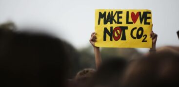 Wahre Liebe ist viel besser, als Pornos im Internet zu gucken. Letzteres erzeugt obendrein viel mehr CO.Foto: picture alliance/ROPI/Mirco Toniolo