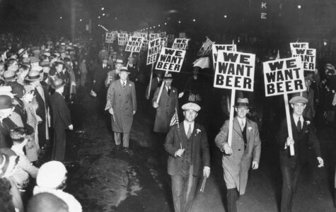 Zwischen 1919 und 1933 war Alkoholkonsum in den USA verboten. Foto: picture alliance/SZ Photo/Scherl.