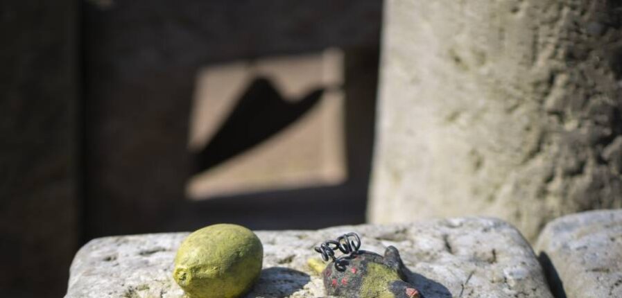 Gedenkstein im Garten der Frauen auf dem Friedhof Ohlsdorf. Foto: Jan Petersen