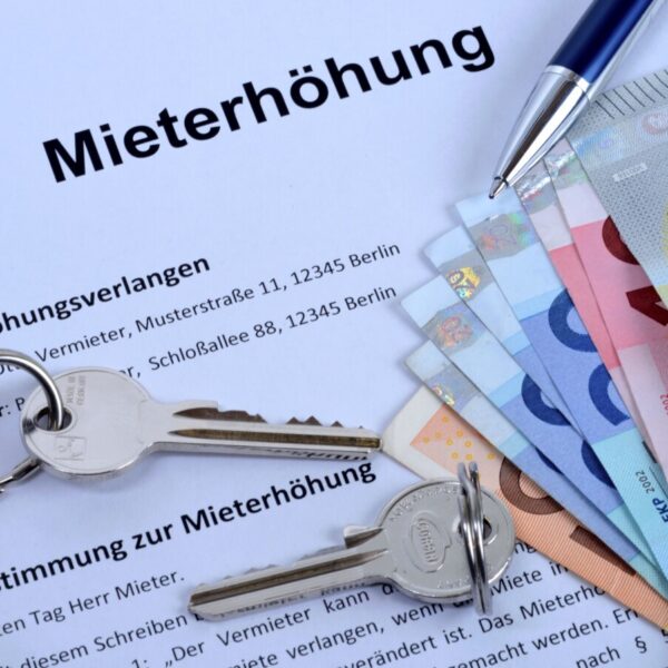 n Metropolen ist Wohnen besonders teuer. Foto: Actionpress / Imagebroker