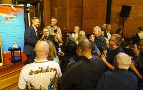 Ulrich Siegmund (AfD) könnte in diesem Jahr zum Wahlsieger in Sachsen-Anhalt werden. Bei einer Veranstaltung des Hamburger Landesverbands wird er empfangen wie ein Star. Foto: picture alliance / ABBfoto
