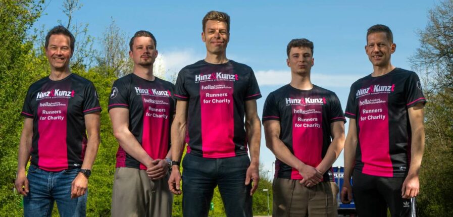 Gemeinsam am Start für Hinz&Kunzt: die Laufgruppe der Firma „MF Gabelstapler“. Foto: Mauricio Bustamante