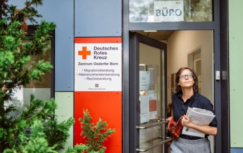 Das DRK-Zentrum Osdorfer Born von Leiterin Marit Hofman ist von Kürzungen betroffen. Foto: Dmitrij Leltschuk