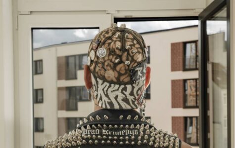 Benny lebt seit zwei Jahren auf Hamburgs Straßen. Jetzt zieht er endlich wieder in eine eigene Wohnung. Foto: Mauricio Bustamante